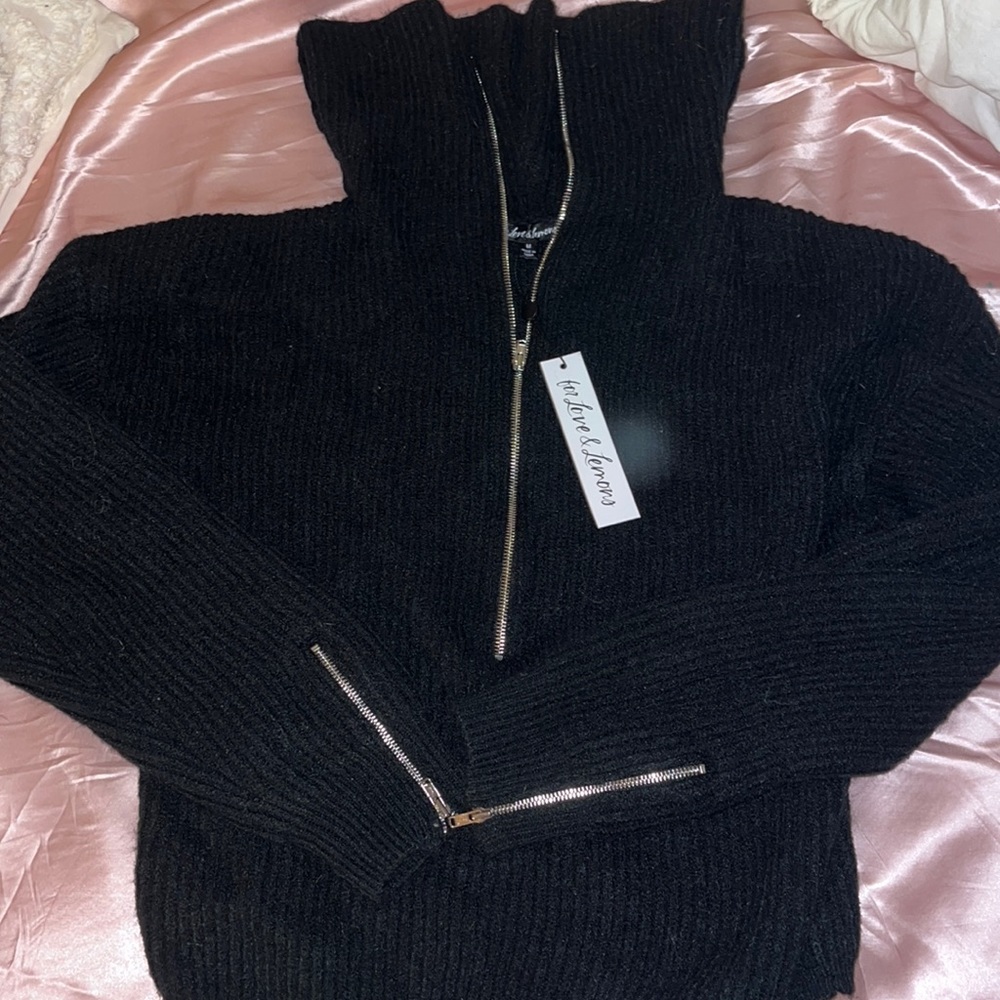 NWT For Love & Lemons sweater